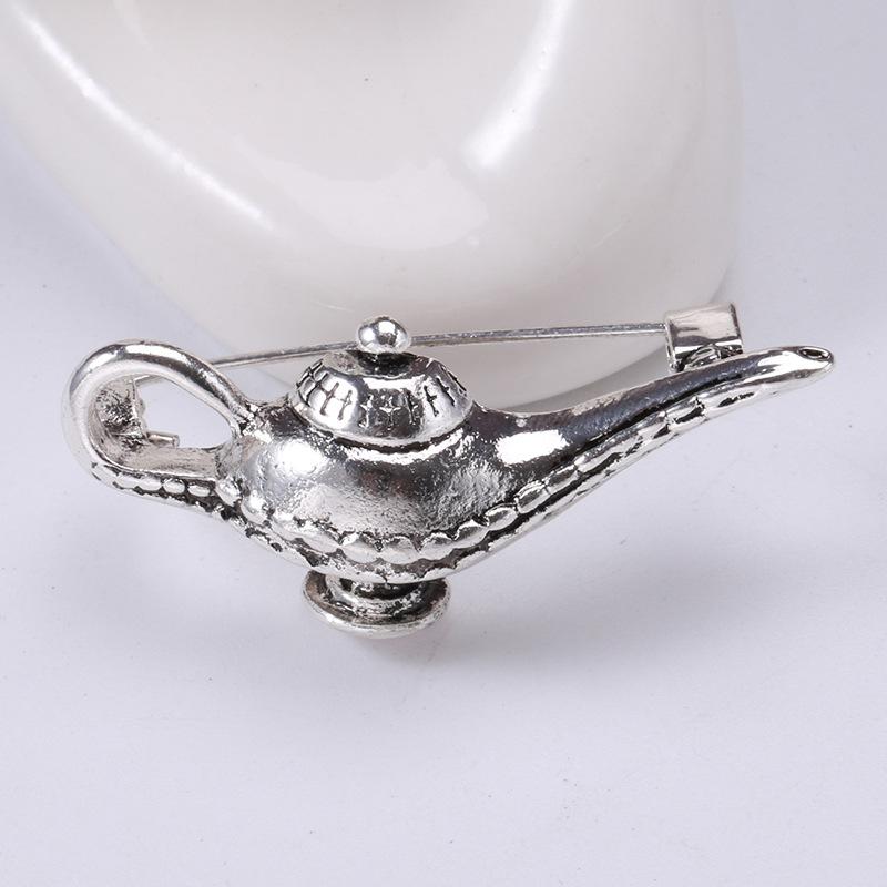 Creative Latin Magic Lamp Brooch Retro Alloy Magic Lamp Brooch Simple Fashion Clothing Pin
