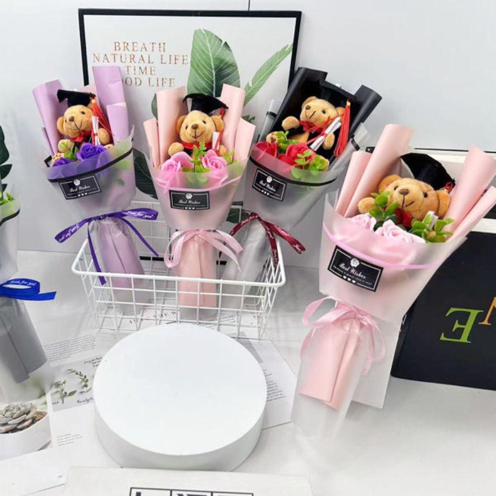 Разноцветный букет из мишек-выпускников, милый мультяшный очаровательный мишка, букет из подсолнухов и мыла, День учителя