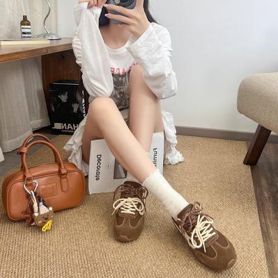 Женская обувь – Кроссовки