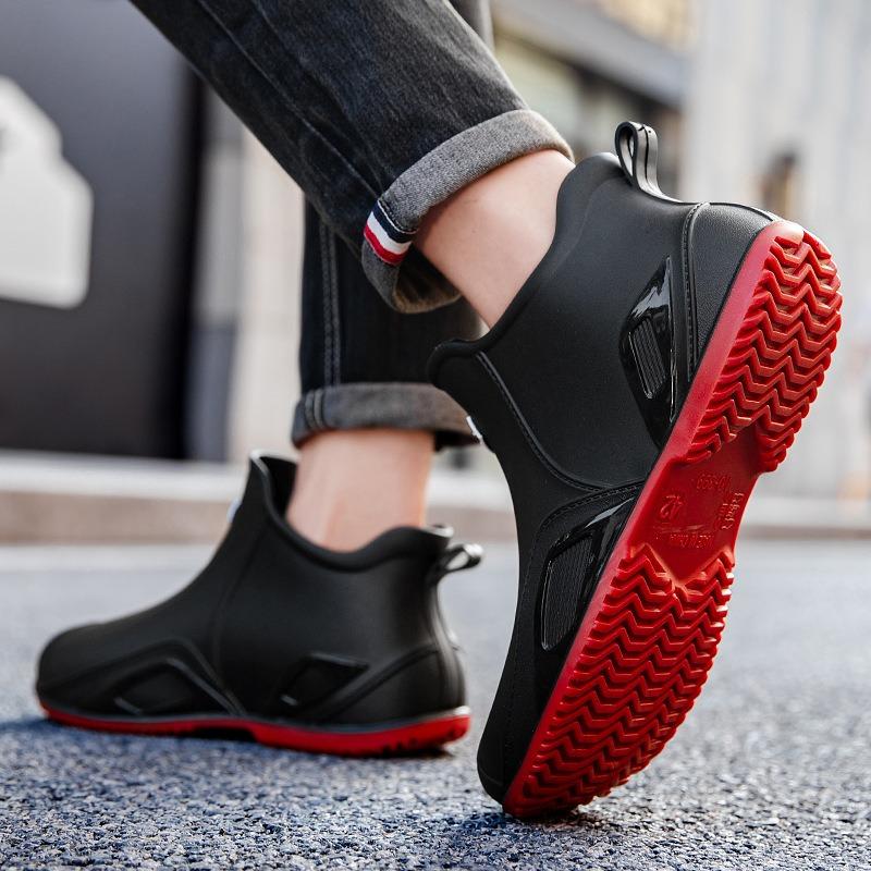 Lightweight Short Rain Shoes Men's Water Shoes Takeaway Rider Special Rain Boots Kitchen Fishing Men's Waterproof and Non-slip Rubber Shoes