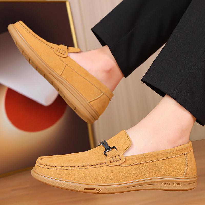 Fashion 2025 New Suede Leather Loafers Fashionable Versatile Business Dating Men Leather Shoes Comfortable Flats Anti Slip Driving Shoes