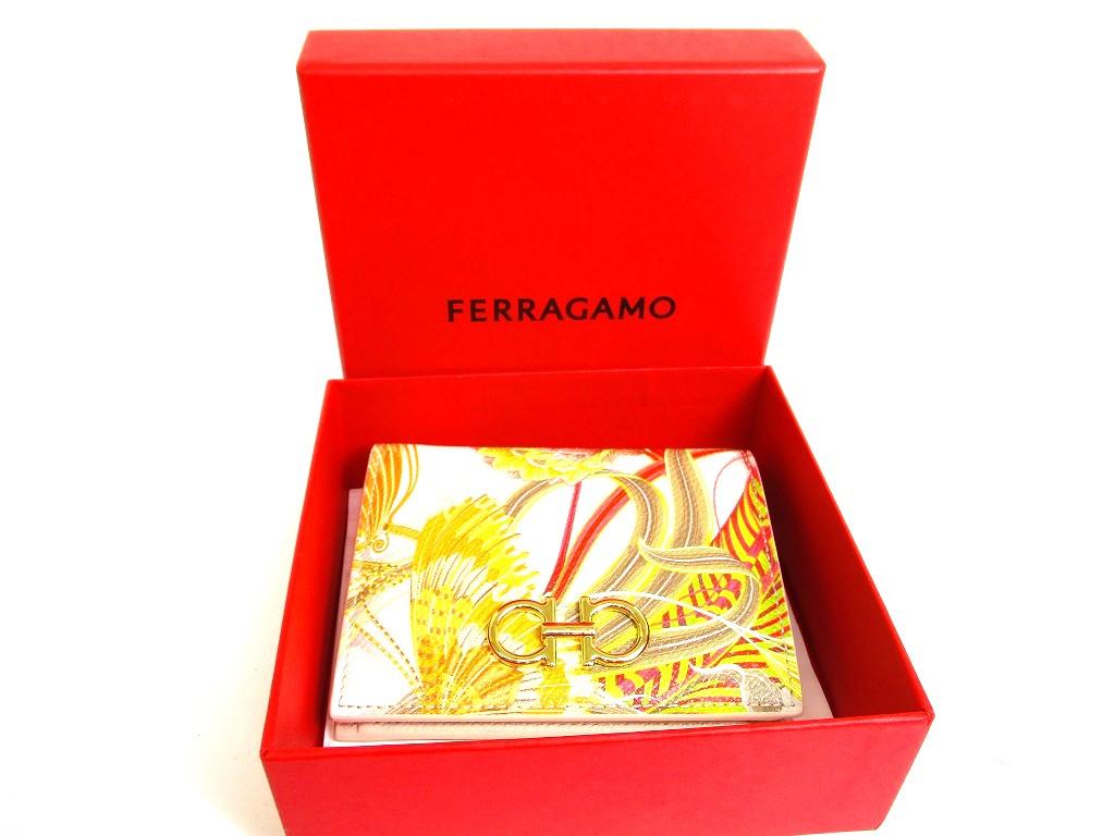 Оригинальный кожаный бифолд Salvatore Ferragamo с мотивом цветка Gancini #b132 Открытая коробка