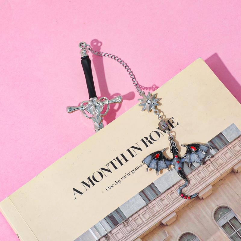 Модель оружия в форме меча, металлическая закладка с подвеской в виде двукрылого дракона, аксессуары для чтения для книголюбов, подарок на день рождения