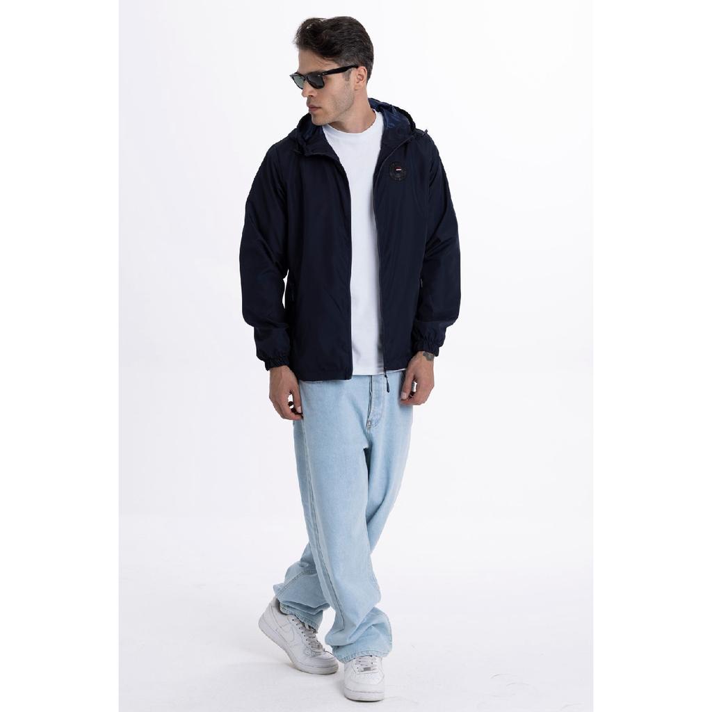 Мужской черный плащ с капюшоном на подкладке и карманами - куртка-ветровка