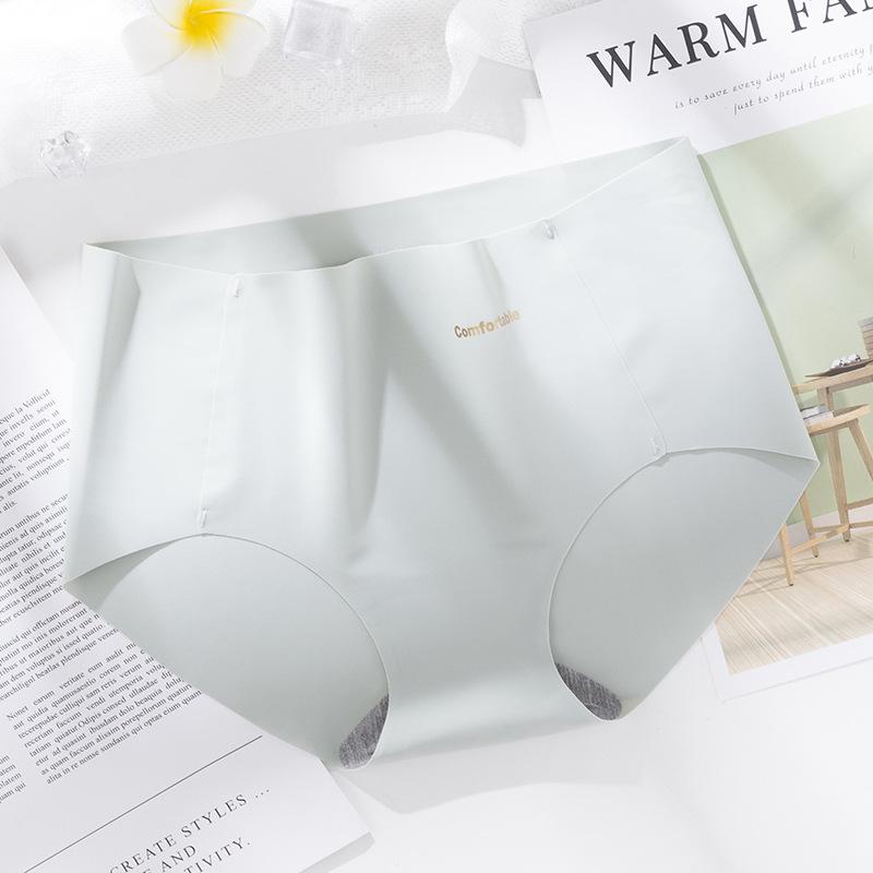 Medium To High Waisted Women's Triangle Underwear One Piece Ultra-thin Ice Silk Seamless Lifting Hip Plus Size Triangle Underwear Panties