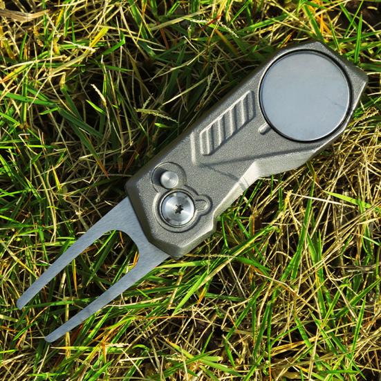 Golf Divot Repair Tool Foldable Heavy Duty Magnetic Ball Marker Sharp Button Stainless Steel Golf Putting Green Fork Golf Accessories