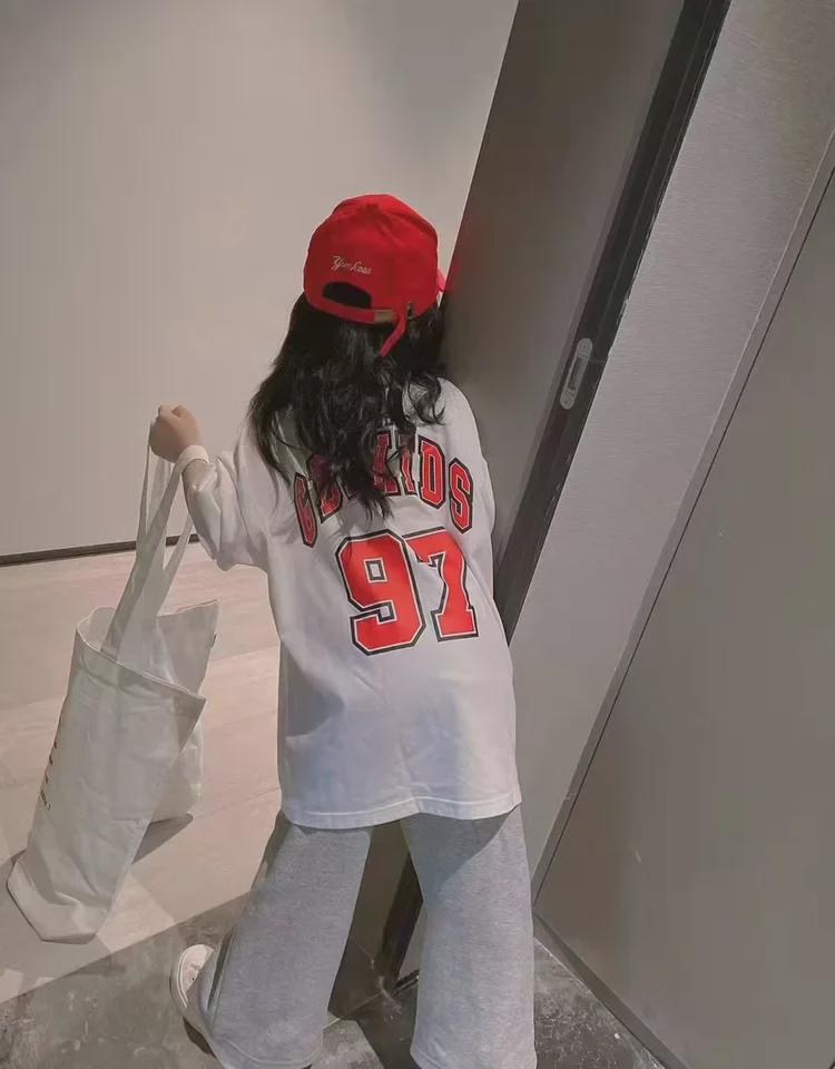 Лето 2022 г. Корейская детская футболка из чистого хлопка и юбка средней длины в стиле BF для мальчиков и девочек