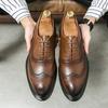Мужская обувь большого размера, четыре сезона, новые повседневные кожаные туфли, модные мужские деловые туфли, трендовые свадебные туфли с гравировкой