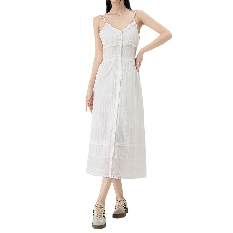 Женское белое летнее платье на подтяжках во французском стиле, новый стиль 2025 года, средней длины, универсальное, простое и элегантное.