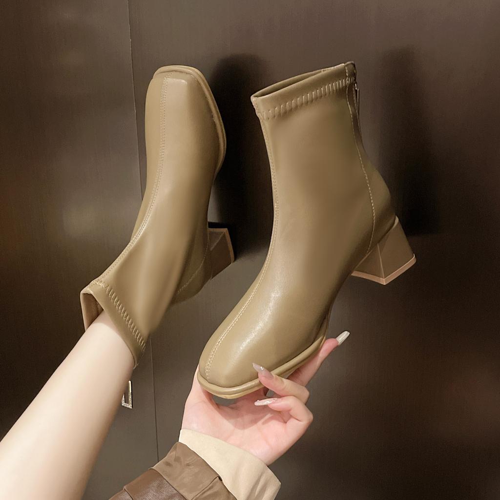 2025 осень и зима новые корейские бархатные ботинки Martin женские короткие сапоги на толстом каблуке универсальные эластичные тонкие сапоги на молнии сзади