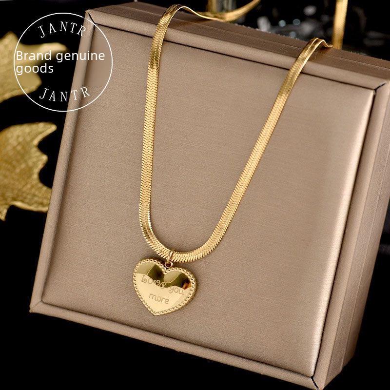 Ожерелье из титановой стали с подвеской в форме сердца на ключицу — европейский и американский стиль