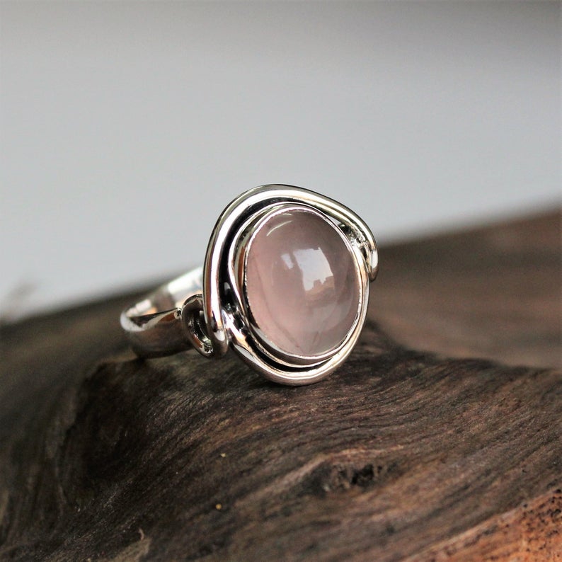 Handmade Silver Ring, 925 Sterling Silver Ring, Oval Rose Quartz Ring,  Gift for Her, Birthstone Promise Ring, Christmas Gift, Valentine's Day Gift,