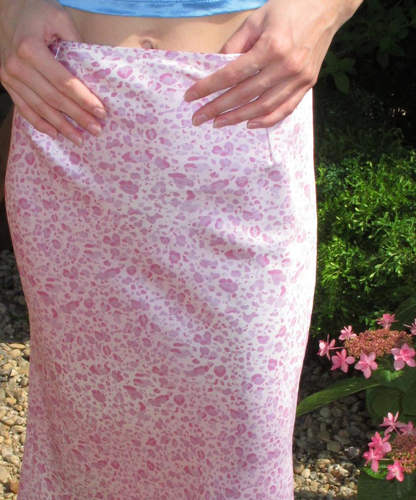 CENTAUR.KR Leopard Midi Skirt_Pink