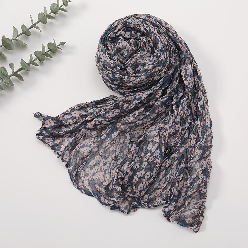 Новые мусульманские хиджабы из жатой ткани с цветочным принтом из хлопка и вискозы для женщин, длинные шали, платки на голову, обертывания, фолард, исламский тюрбан, повязка на голову, бандана