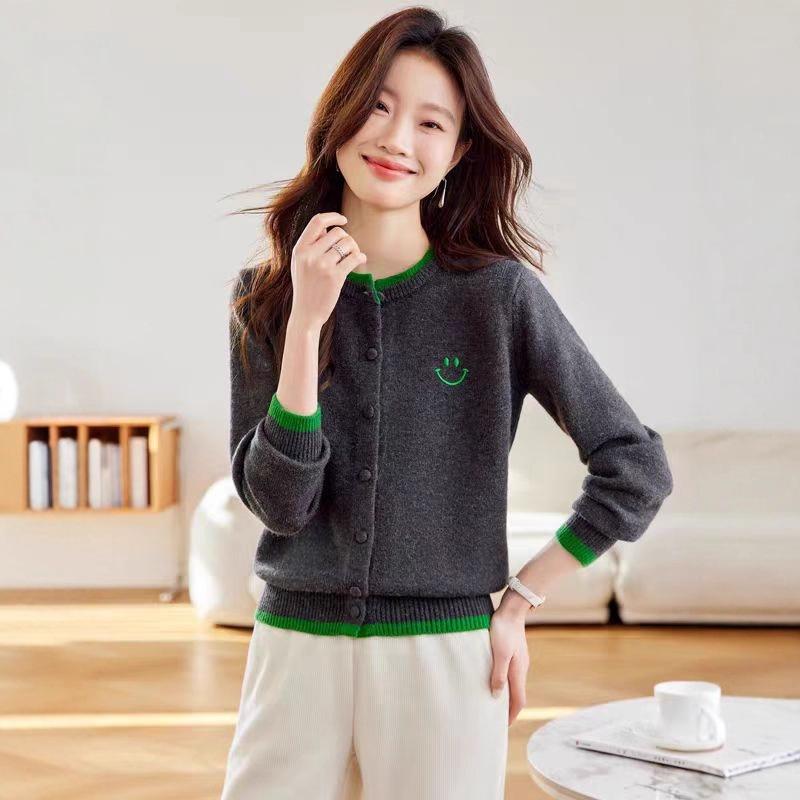 Knitted Cardigan Women's Autumn and Winter Round-neck Sweater Coat Color-blocked Cardigan Loose Short Fake Two-piece Top