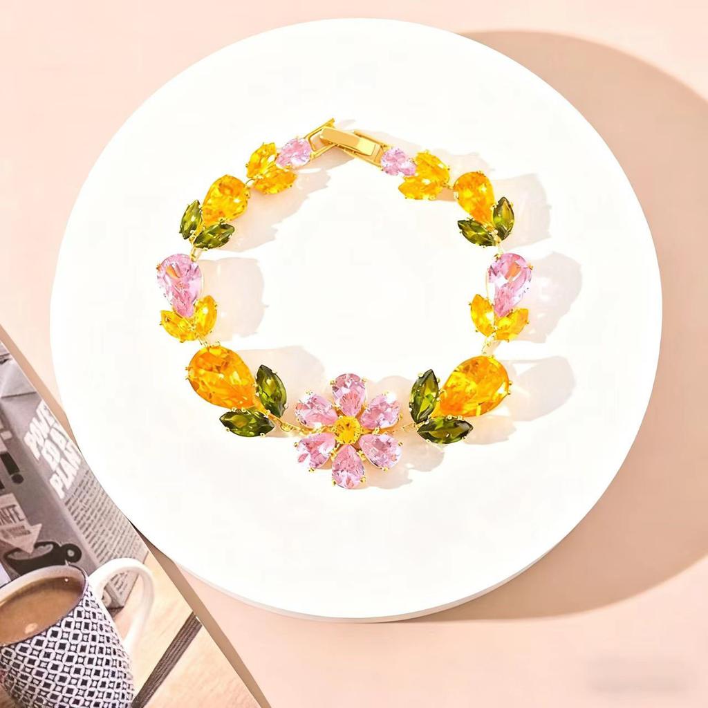 Colorful zircon yellow crystal bracelet, large flower, heavy industry, girl's bracelet, light luxury and high-end feeling