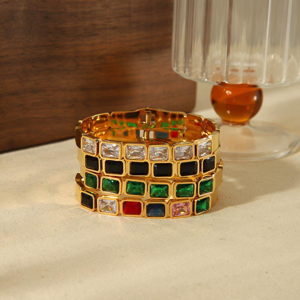 Bohemian Exquisite Gem Decorative Bracelets Suitable For Women To Wear And Dress For Summer Travel