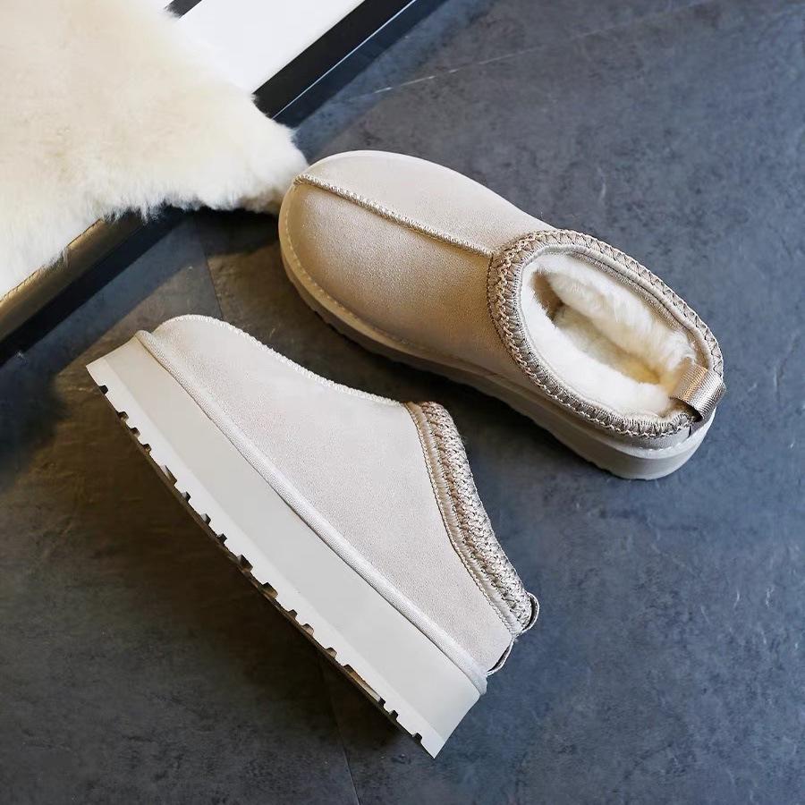 2024 Winter Warm Snow Shoes Women Flat Platform Snow Boots Shoes For Women Thick Bottom Plush Cotton Shoes