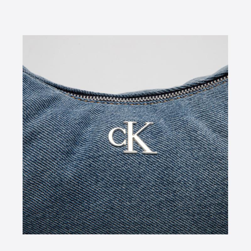 Calvin Klein Элегантная Женская Сумка-Клатч на Плечо из Металлической Ткани для Поездок Сумка-Пельмень Среднего Размера Джинсовый Светло-Синий 4F3207G-VGO