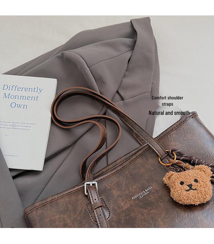 Women's Korean Fashion Large-Capacity Retro Tote Bag - Versatile and Stylish Underarm Accessory