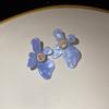 Silver needle zircon resin flower earrings Korean simple small fresh stud earrings sweet fashion niche earrings women