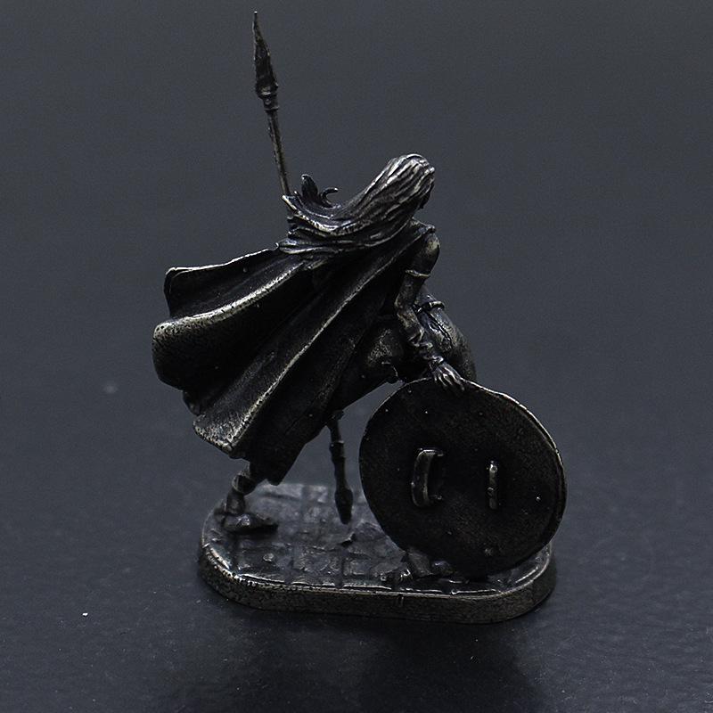 White Copper Spartan Shogun Warrior Chess Piece Ornament – Retro Soldier Toy Gift for Boys