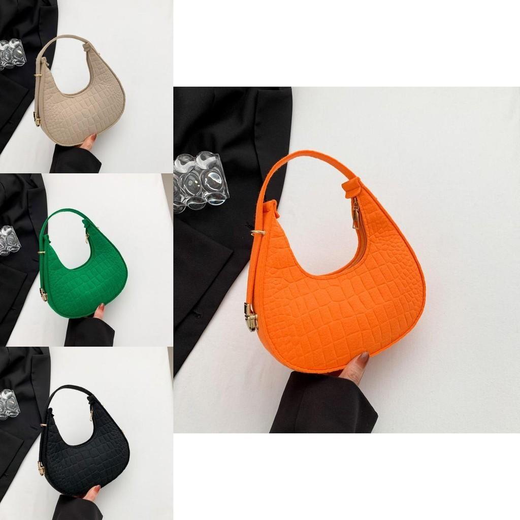 Fashionable Mid-size Crescent Bag With Zipper For Casual Daily Use
