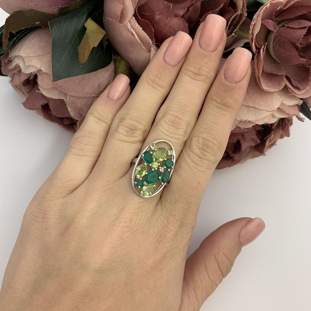 Серебряное кольцо с натуральным агатом, хризолітом (2100188)