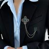 Ретро Брошь с Изумрудной Кисточкой: Стильная булавка-цепочка для корсажа, костюма или пальто.