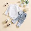 0-24М Одежда для маленьких девочек на осень Комбинезон с длинным рукавом и кружевом Треугольная ластовица Кружевной топ Джинсы с дырками 2 предмета