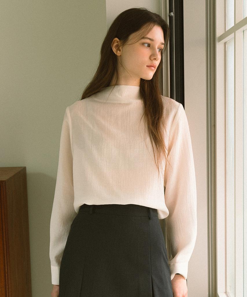 YUPPE Soft Half-Neck Blouse_Ivory