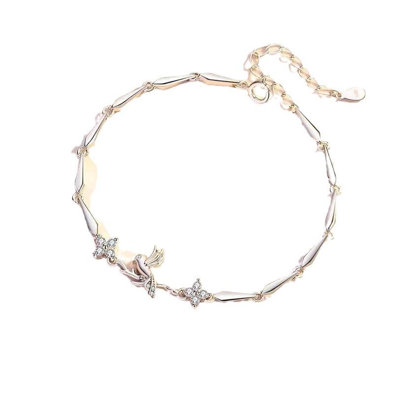 Браслет из белой меди, синего эвкалипта и пары птиц - Белое золото, сорокопут, значение, предметы первой необходимости