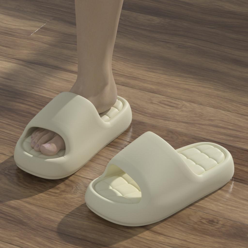 Простые классные тапочки из ЭВА для летних женщин дома, с толстой подошвой и ощущением наступания на фекалии, подходят для домашнего использования, мягкие подошвы, ванная комната