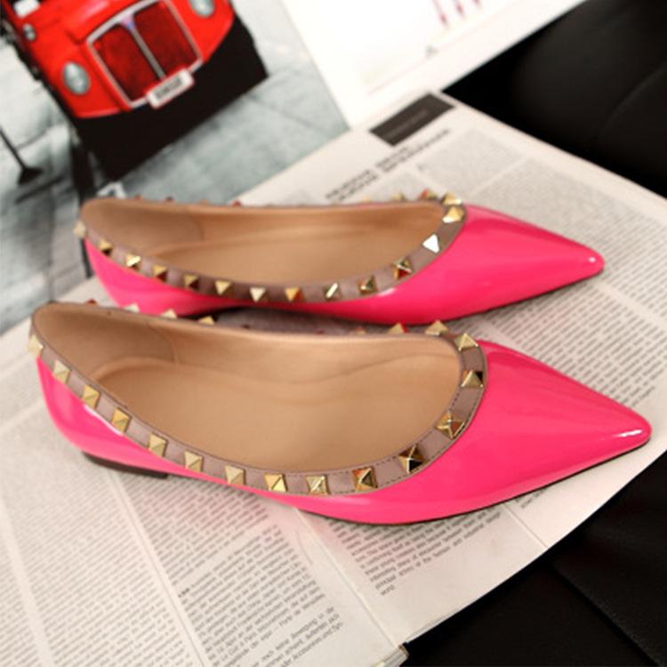 Fashion Small Size 31 32 33 Flat Shoes for Women Spring and Autumn Rivet Pointed Flat Shoes Shallow Large Size Shoes for Women 44 45
