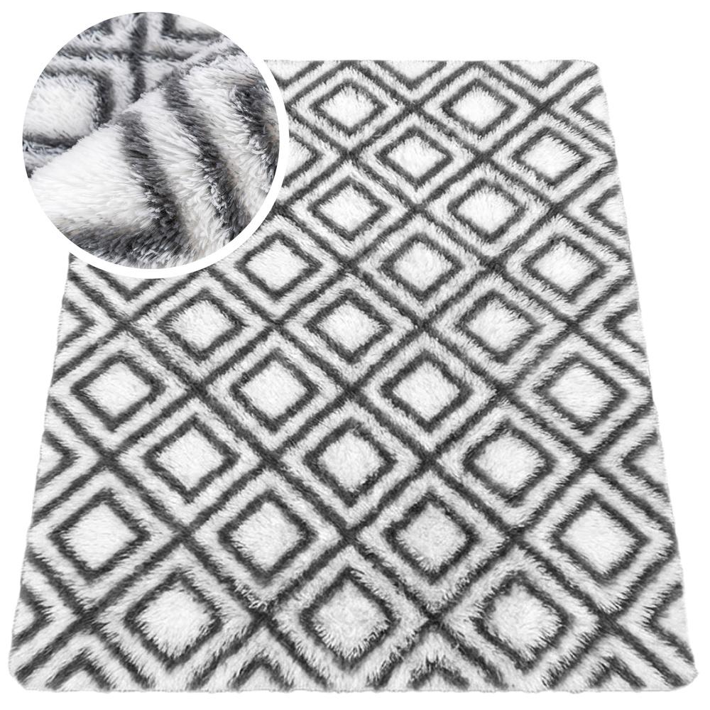 Dywan do salonu shaggy DECOR antypoślizgowy miękki puszysty modny 120x170 White Cube
