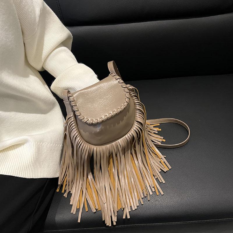 Сумка через плечо Niche Design Tassel с кисточками в корейском стиле, женская, высокого класса, модная, новая, маленькая, квадратная, простая сумка через плечо Wind Commute