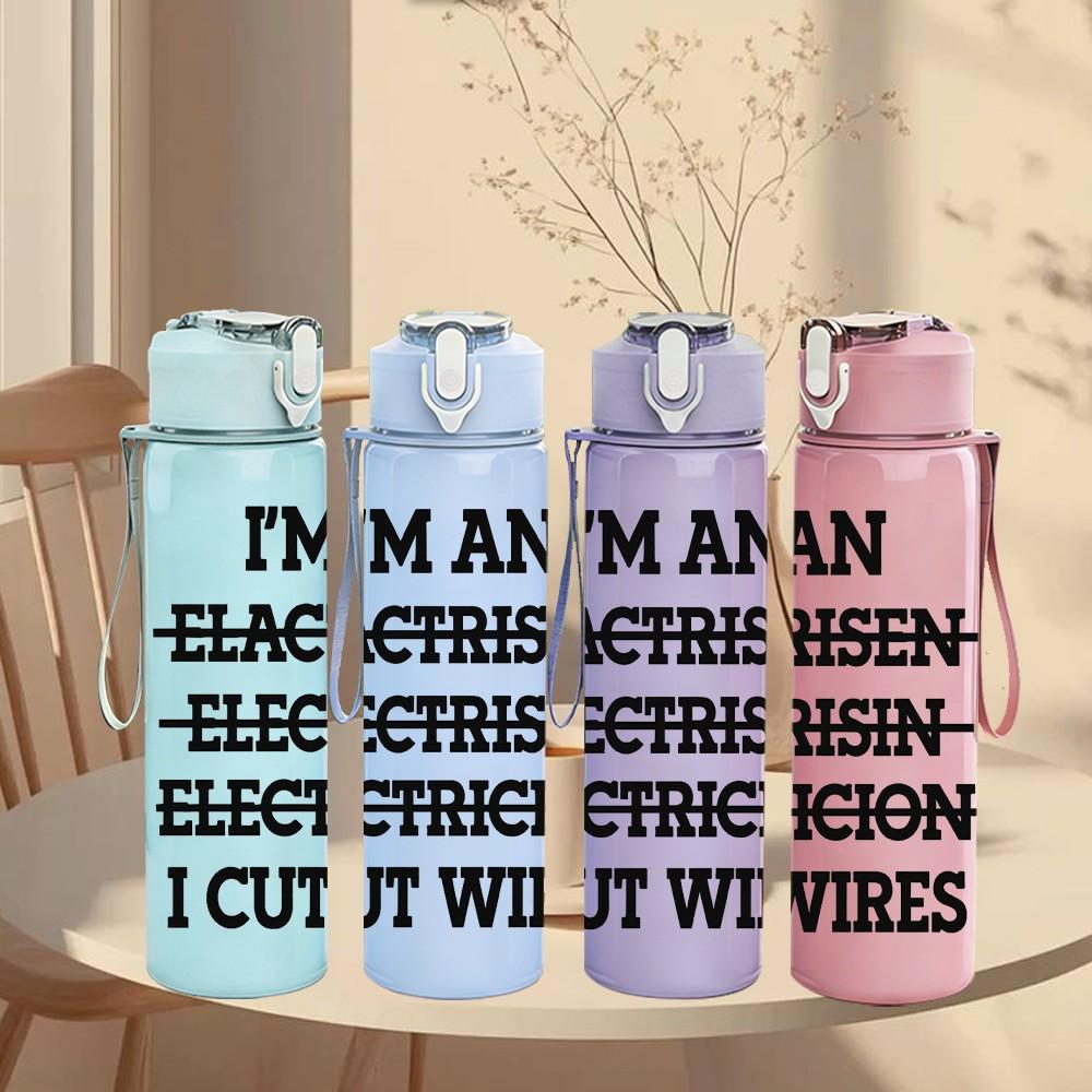 1PC I Am An Electrician Funny Quote Print 750ml Color Plastic Sports Water Bottle Leakproof Flip Straw Lid Suitable for Sports Office Home Use