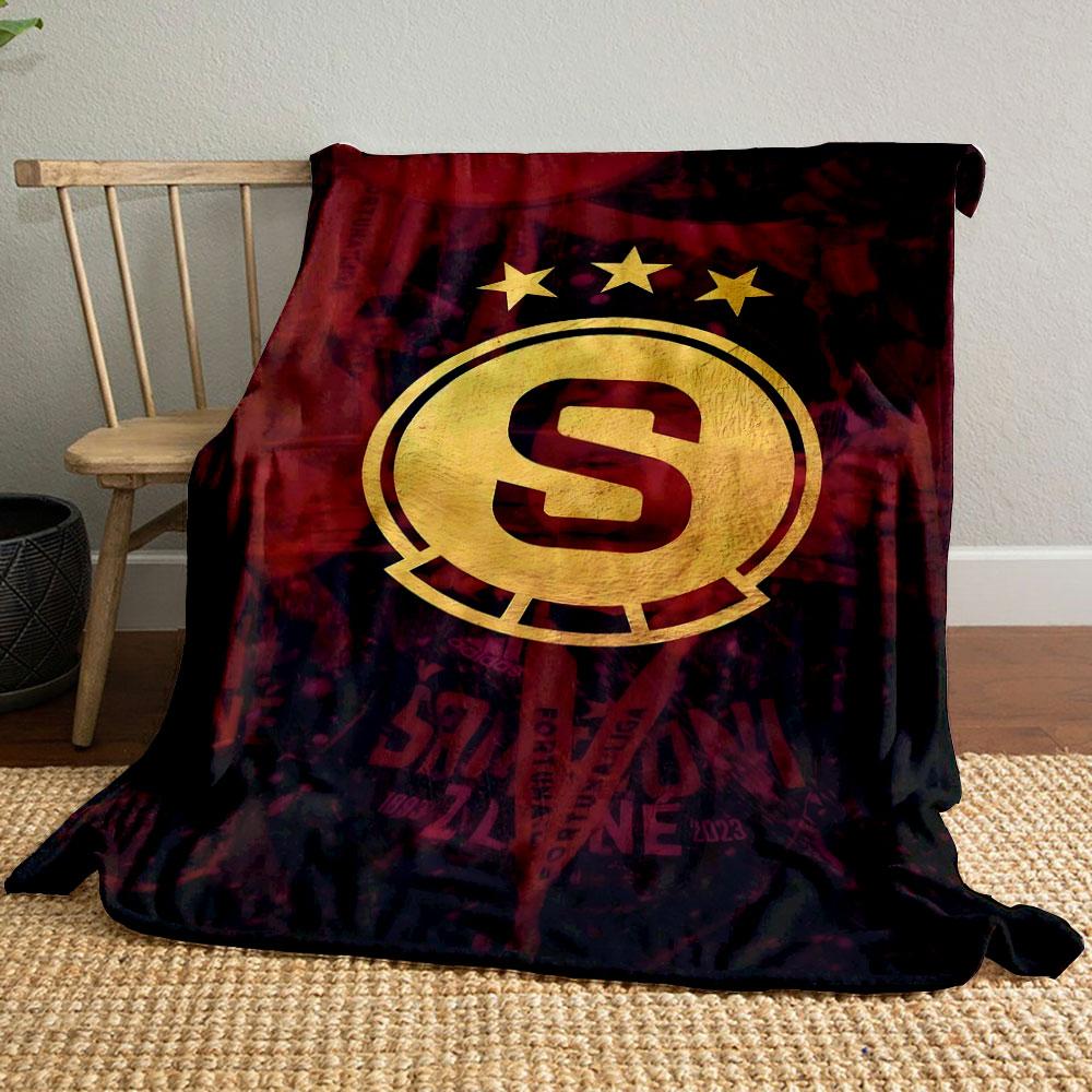 "Golden 'S' Emblem on Red Background" Patterned blanket, flannel, suitable for all seasons, home decor, warm and cozy