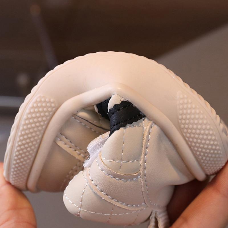 Детская обувь для малышей Весна и осень Новые спортивные туфли для мальчиков Мягкая подошва Детская повседневная обувь Кроссовки для девочек на липучках