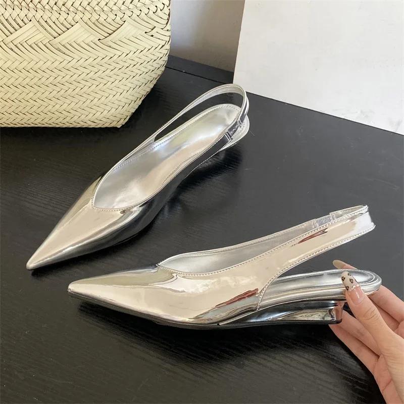 Fashion Fashion Patent Leather Pointed Toe Women Pumps Elegant Low Heels Sandals Casual Dress Street Style Shoes