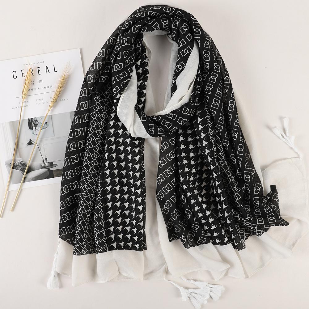 2024New Ethnic Print Beach Travel Scarf Women Tassel Fringed Shawl Seaside Holiday Sunscreen Beach Scarves 180*90cm
