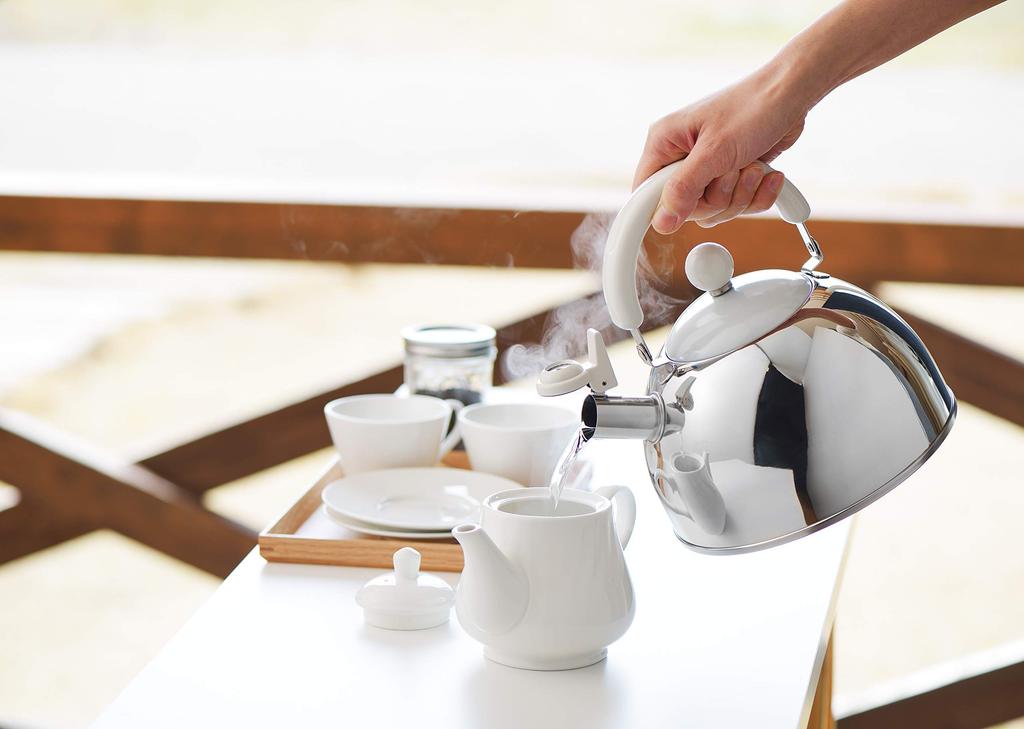 Yoshikawa Чайник со свистком «Chocolat» 1,8 л (белый) SJ2434, Сделано в Японии