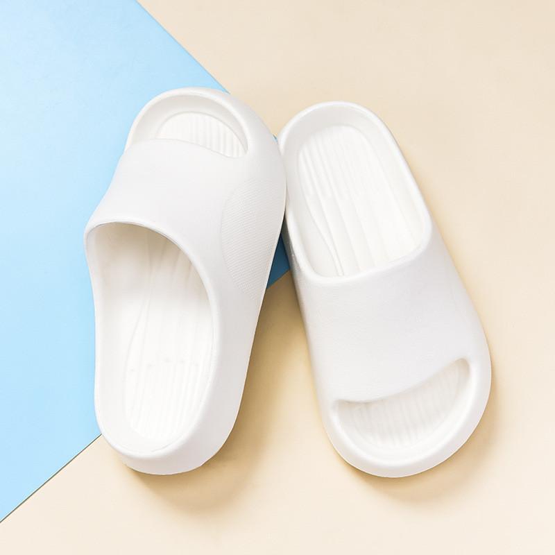 Удобные и дышащие детские тапочки Мягкие летние домашние тапочки из ЭВА для девочек