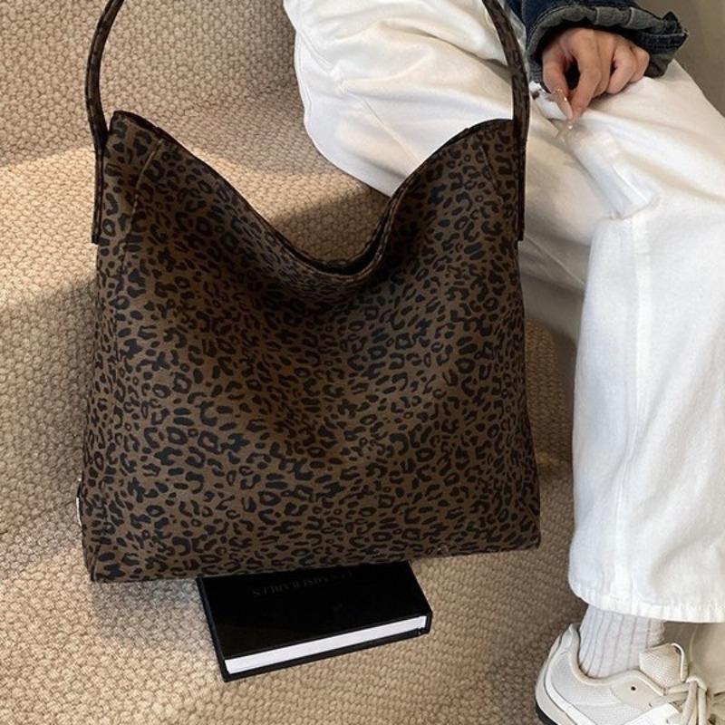 Vintage Maillard leopard print large-capacity tote bag women's new commuter shoulder armpit bag