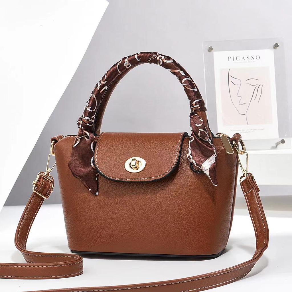 Bag for Women 2025 New Niche Fashion Scarf Handbag Versatile Soft Leather Shoulder Crossbody Bag Simple Style Small Square Bag