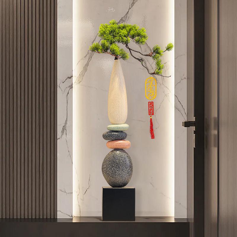 Стройная вертикальная керамическая ваза-орнамент для гостиной или фойе