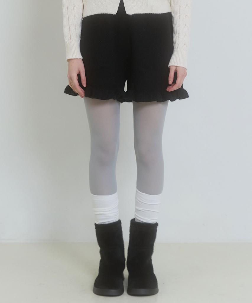 PINK PINEAPPLE Fairy Frill Knit Shorts_Black