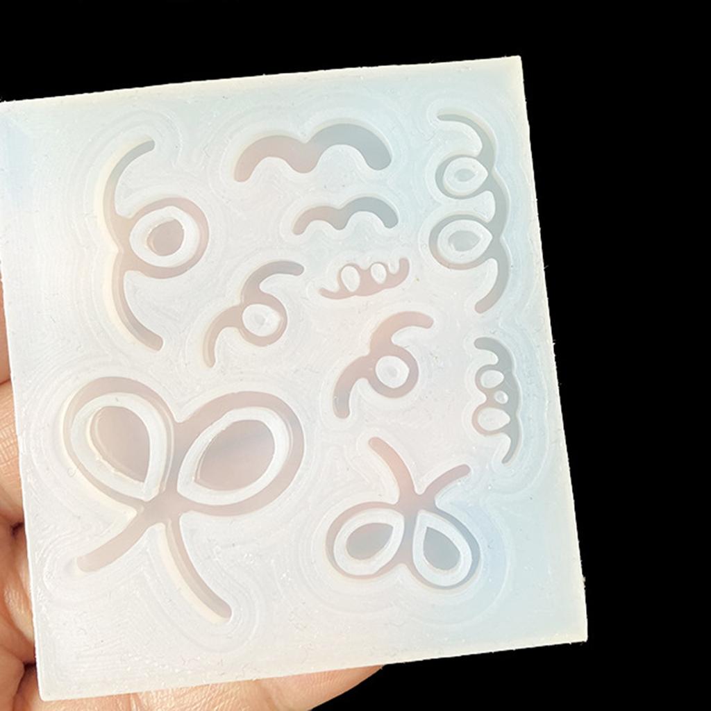 Bowknot Shaped Silicone Mold for DIYs Crystal Resin Keychain Pendant Mold Love Heart Ornament Jewelry Epoxy Crafting