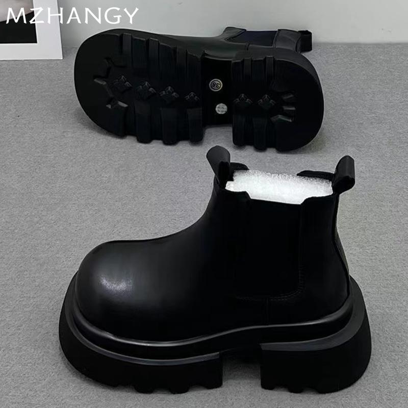 Ботильоны женские на платформе кожаные туфли на среднем каблуке женские 2025 трендовые зимние сапоги дизайнерские готические зимние новые мотоциклетные сапоги Mujer