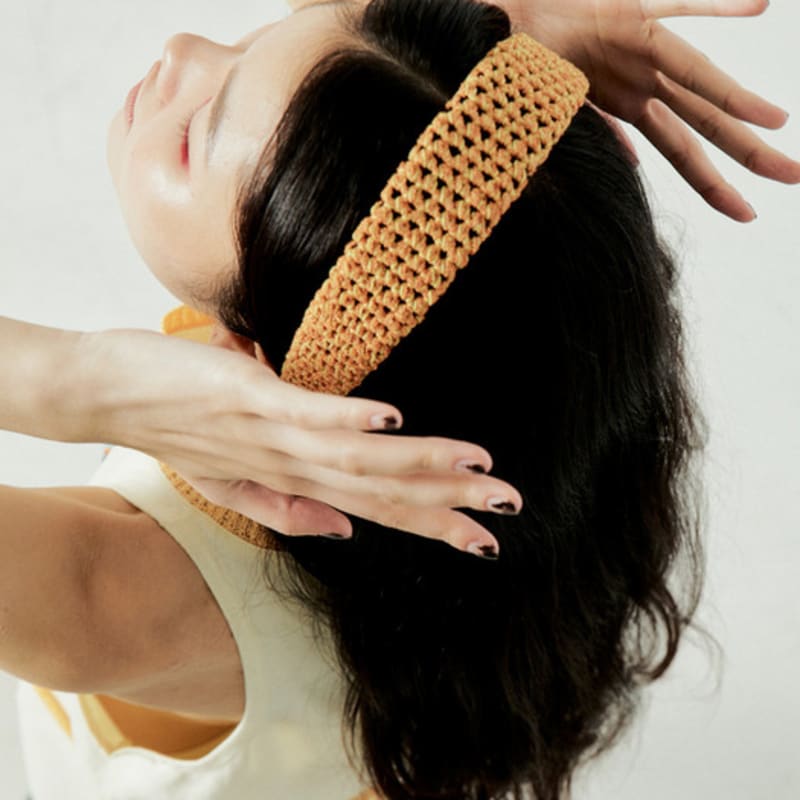 МИСУ А БАРБИ ПУШИСТАЯ ПОВЯЗКА ЖЕЛТАЯ